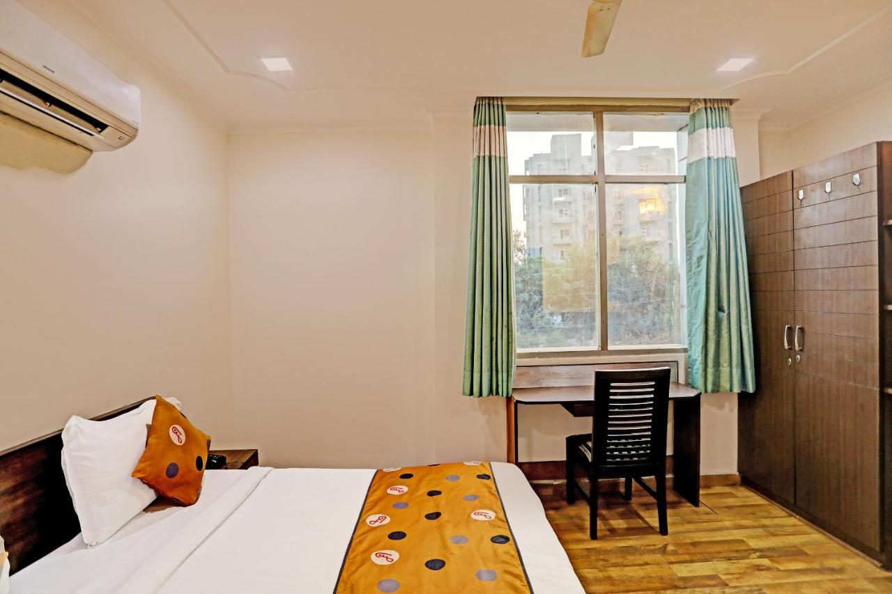 Hotel Grand Tushar - Ghaziabad Railway Station Extérieur photo